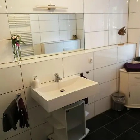 Apartment Halbe Treppe *